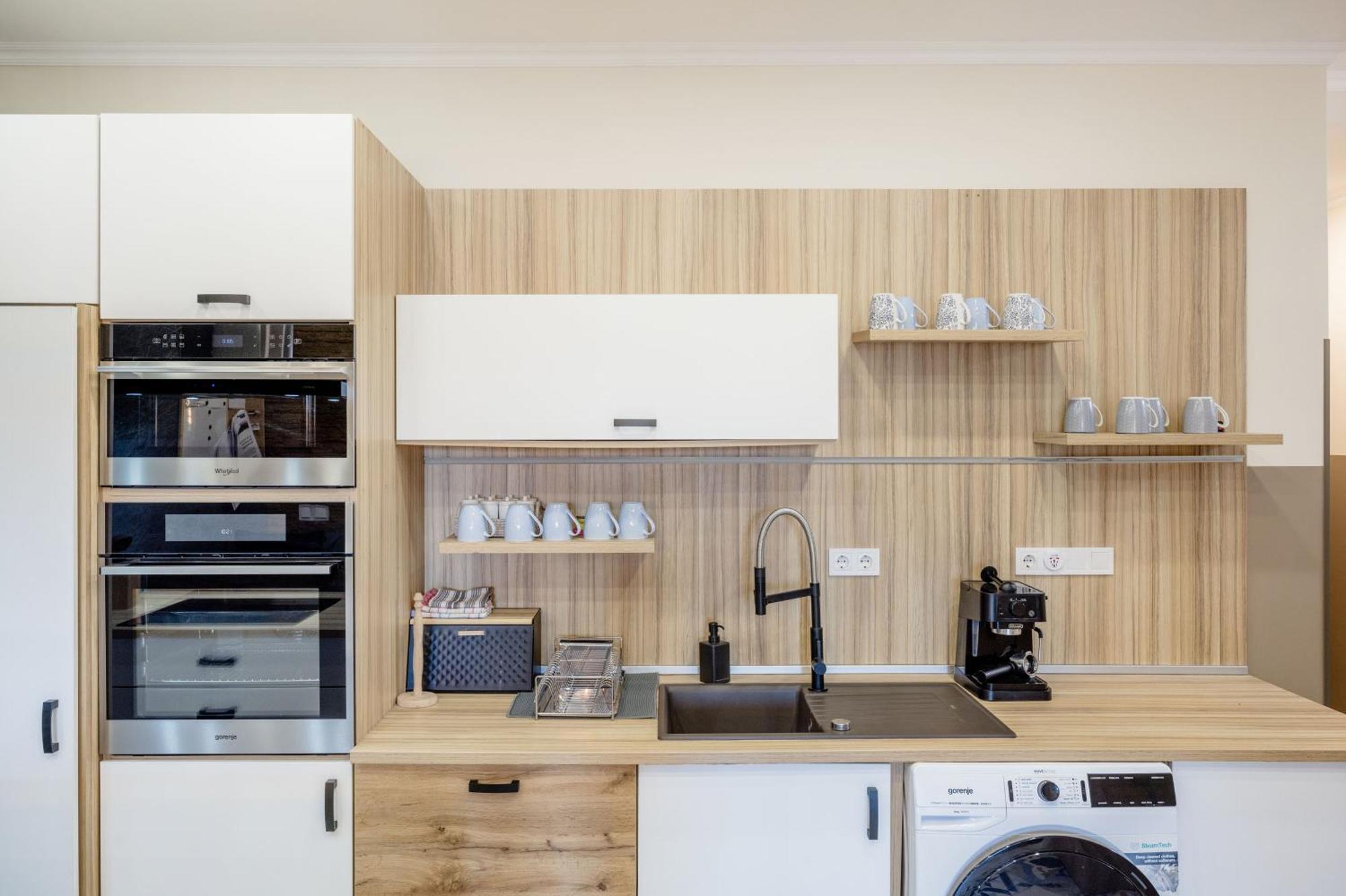 Nehru Apartment Будапеща Екстериор снимка